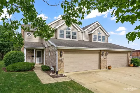 45 Exmoor Ave, Glen Ellyn, IL 60137