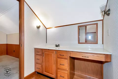 Bath - 595 S Wall St, Kankakee, IL 60901 photo 2 of 4