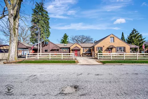 Exterior - 595 S Wall St, Kankakee, IL 60901 photo 3 of 5