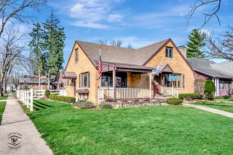 595 S Wall St, Kankakee, IL 60901