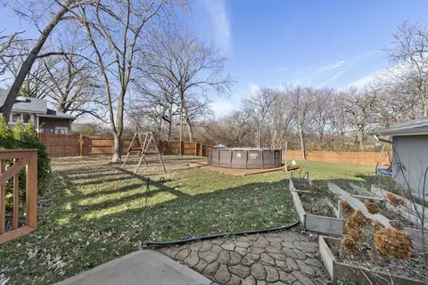 Exterior - 4686 151st St, Oak Forest, IL 60452 photo 5 of 8