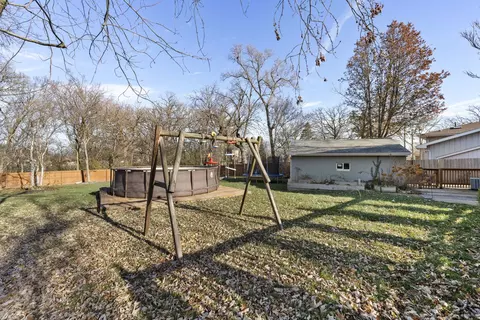 Exterior - 4686 151st St, Oak Forest, IL 60452 photo 6 of 8
