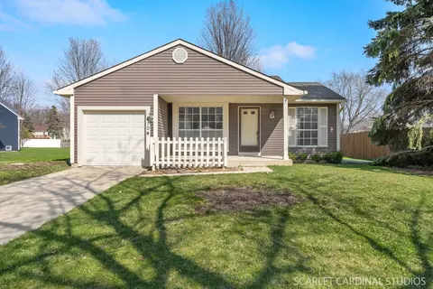 2104 Navarone Dr, Naperville, IL 60565
