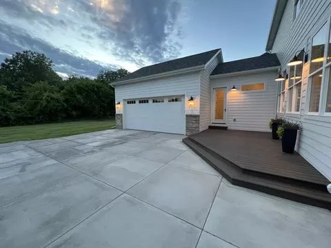 9524 Hook St, Highland, IN 46322 photo 6