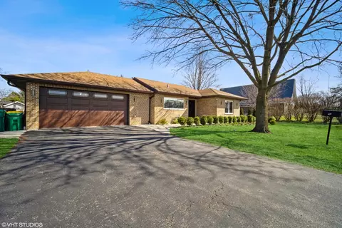 192 Highland Ave, Wheeling, IL 60090