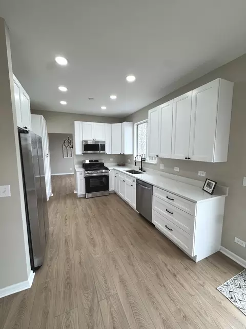 1913 Carrier Cir, Plainfield, IL 60586 photo 3