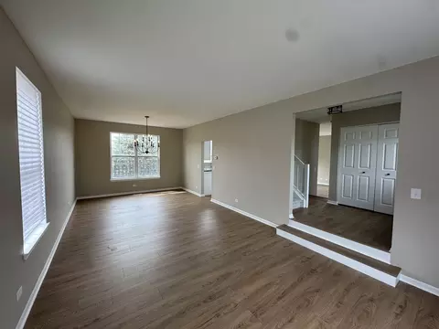 1913 Carrier Cir, Plainfield, IL 60586 photo 8