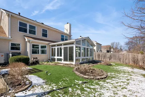 1005 Honeysuckle Dr, Wheeling, IL 60090 photo 21