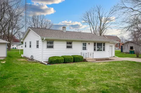 205 S 2nd St, Malta, IL 60150 photo 2