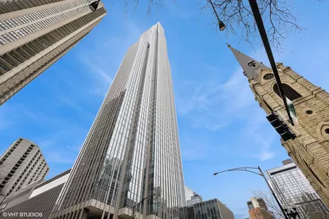 14 W Superior St #4403, Chicago, IL 60654