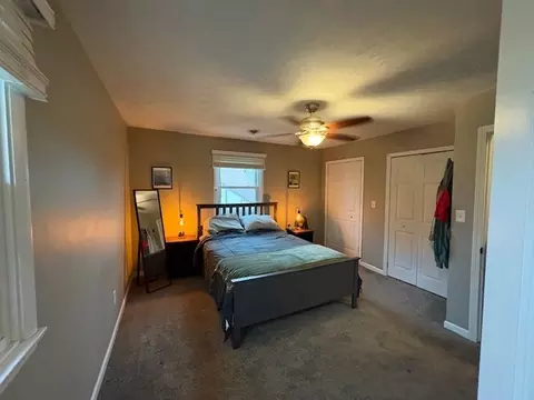 Bedroom - 712 E Grant St, Watseka, IL 60970 photo 2 of 3