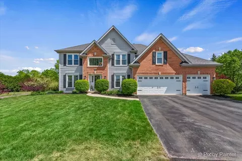 2401 Bainbridge Blvd, West Chicago, IL 60185
