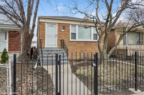 450 E 95th St, Chicago, IL 60619 photo 1