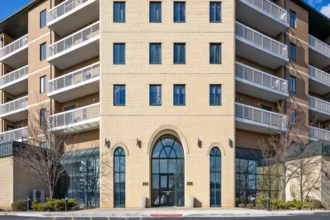 1500 Ardmore Ave #300, Villa Park, IL 60181