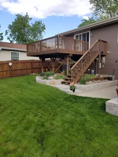 Exterior - 6 Ivey Ct, Bloomington, IL 61701 photo 9 of 10