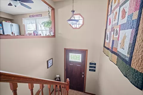 Entry Way - 6 Ivey Ct, Bloomington, IL 61701 photo 1 of 2