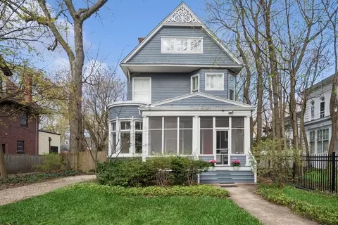 1720 Asbury Ave, Evanston, IL 60201