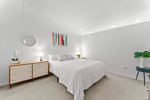 Bedroom - 65 E Monroe St #4122, Chicago, IL 60603 photo 1 of 2