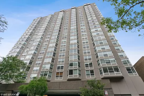 720 W Gordon Ter #21M, Chicago, IL 60613