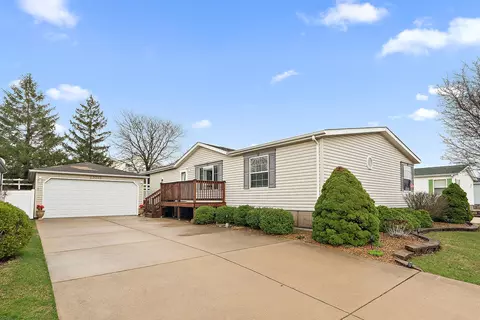 23019 Long Beach Dr, Frankfort, IL 60423