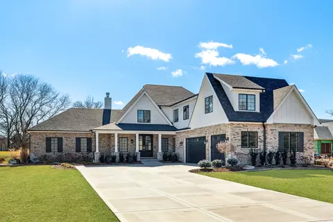 1003 Prestwick Dr, Frankfort, IL 60423