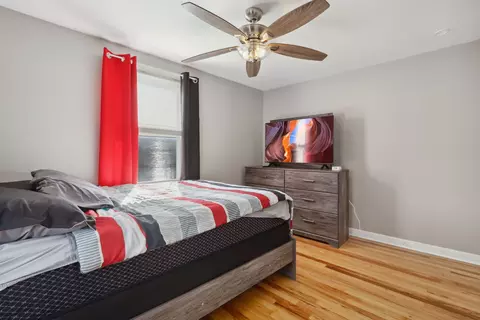 Bedroom - 29 N Ashbel Ave, Hillside, IL 60162 photo 2 of 6