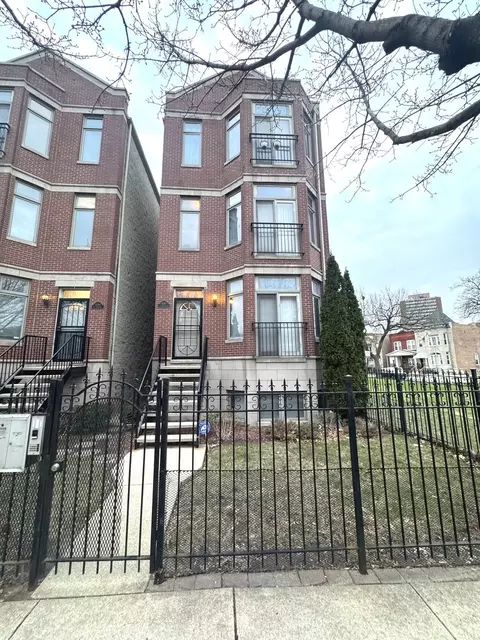 4242 S Vincennes Ave #2, Chicago, IL 60653