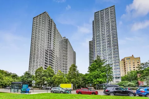 4250 N Marine Dr #2535, Chicago, IL 60613