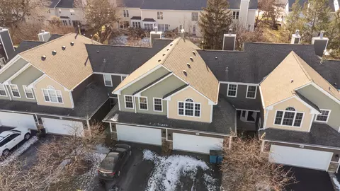 View/Area - 366 E Haver Hill Ct, Itasca, IL 60143 photo 1 of 3