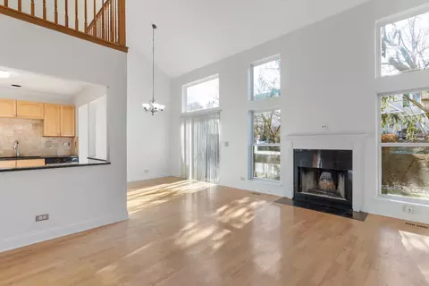 Living - 366 E Haver Hill Ct, Itasca, IL 60143 photo 1 of 6