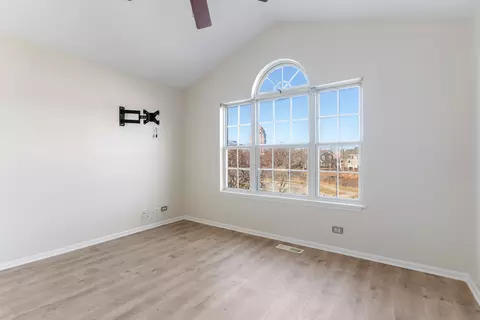 Other - 366 E Haver Hill Ct, Itasca, IL 60143 photo 4 of 8