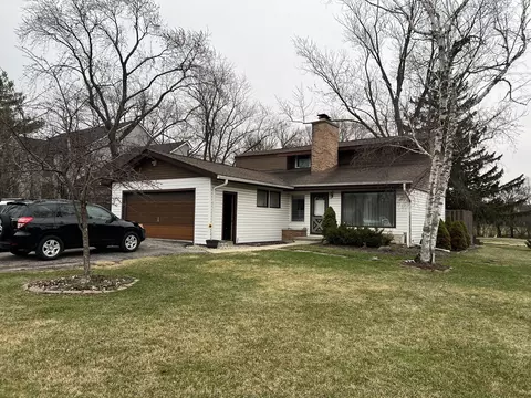 3903 Oak Ave, Northbrook, IL 60062