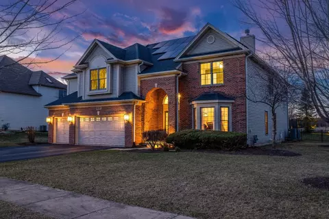 26100 W Chatham Dr, Plainfield, IL 60585 photo 2