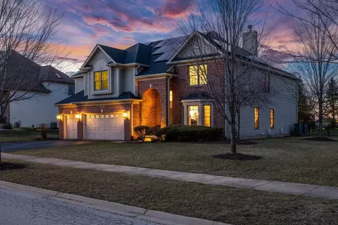 26100 W Chatham Dr, Plainfield, IL 60585 photo 3