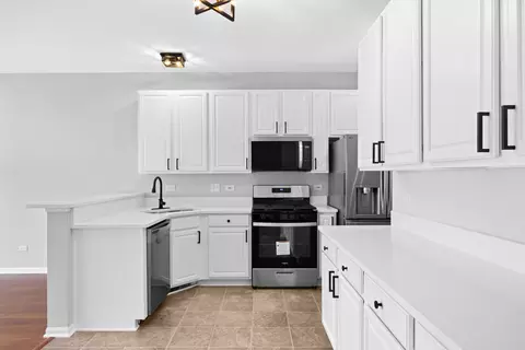 17519 S Gilbert Dr, Lockport, IL 60441 photo 5