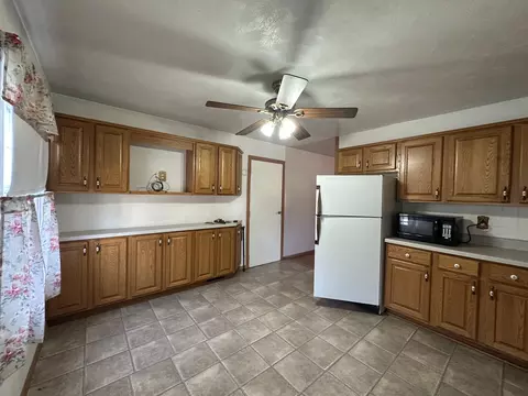 1803 E 2nd St, Sterling, IL 61081 photo 4