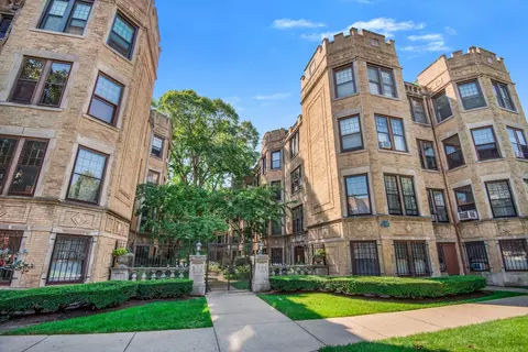 1223 W Lunt Ave #2A, Chicago, IL 60626