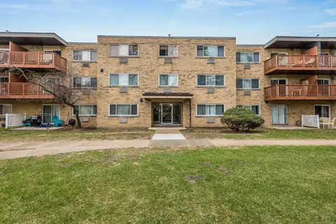 734 Dempster St #AG5, Mount Prospect, IL 60056