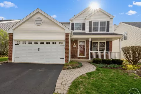 831 Chandler Ave, Geneva, IL 60134