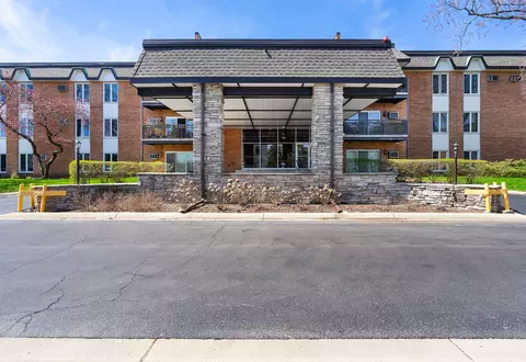 4248 Saratoga Ave #K102, Downers Grove, IL 60515