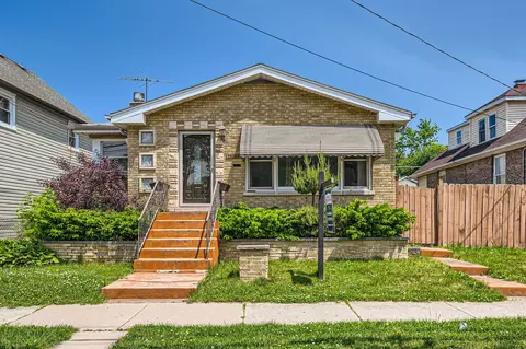 13009 Division St, Blue Island, IL 60406