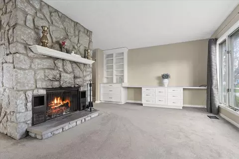 40 Kenfield Cir, Bloomington, IL 61704 photo 9