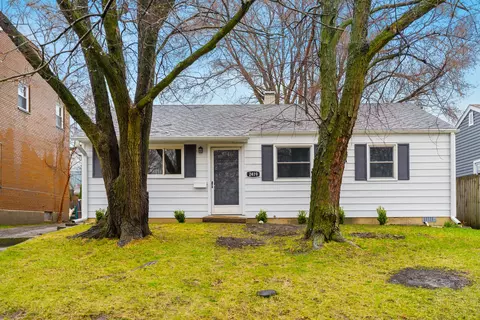 2419 Western Ave, Waukegan, IL 60087