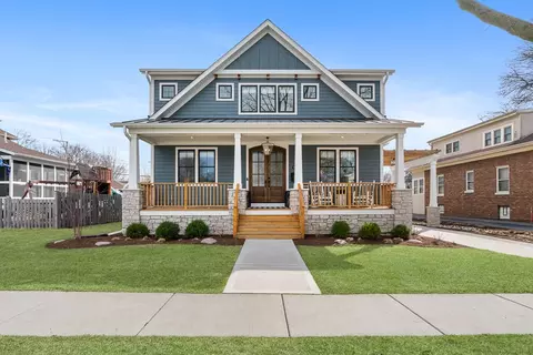 411 N Pine Ave, Arlington Heights, IL 60004