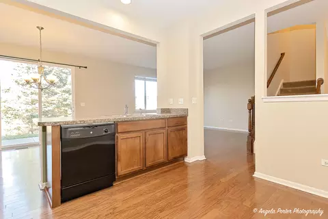 Kitchen - 1037 Carrick Ln, Mchenry, IL 60050 photo 3 of 5