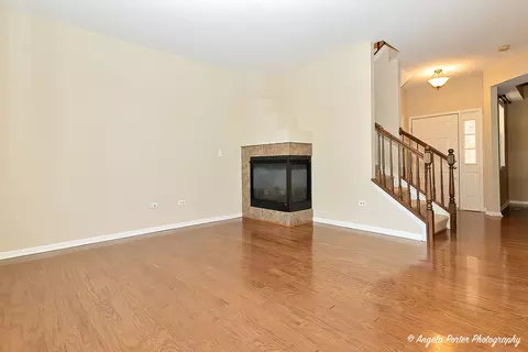 Living - 1037 Carrick Ln, Mchenry, IL 60050 photo 3 of 5