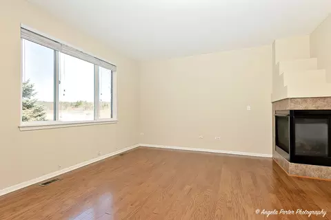 Living - 1037 Carrick Ln, Mchenry, IL 60050 photo 2 of 5