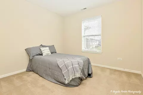 Bedroom - 1037 Carrick Ln, Mchenry, IL 60050 photo 4 of 5