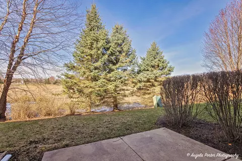 Exterior - 1037 Carrick Ln, Mchenry, IL 60050 photo 3 of 3