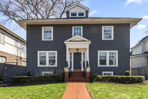 555 Monroe Ave, River Forest, IL 60305